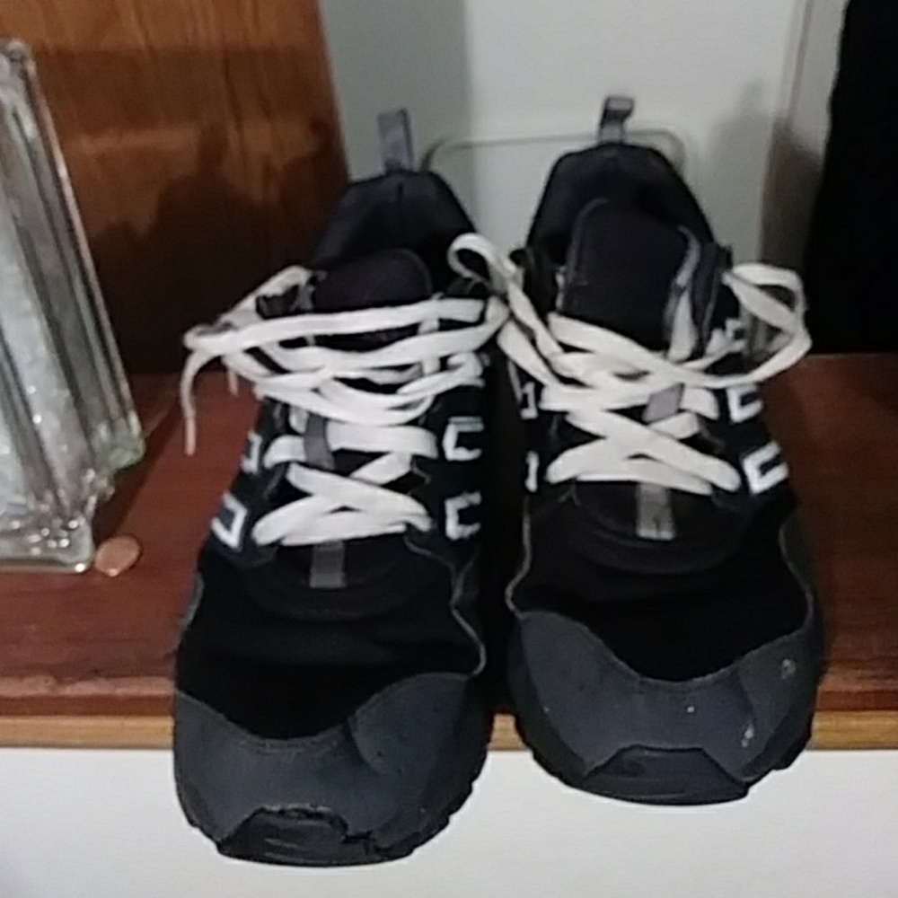 Mens aggressive Adidas GSG's..